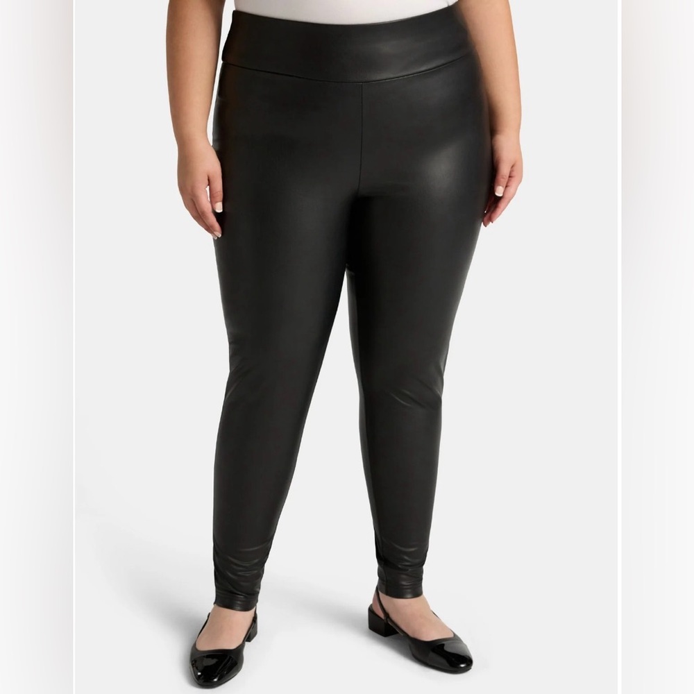 Terra & Sky 2X Women's Plus Black Faux Leather Leggings